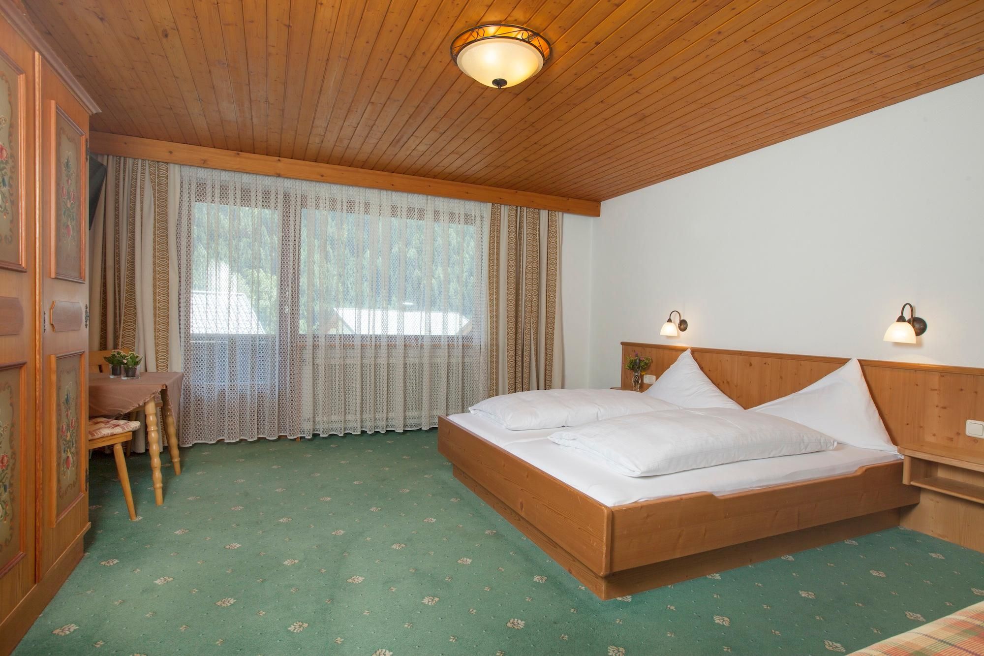 Double Bed Room Comfort B B Der Steibock